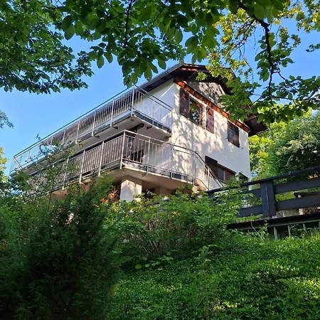 Sackpfeifenblick, 別荘 Hatzfeld